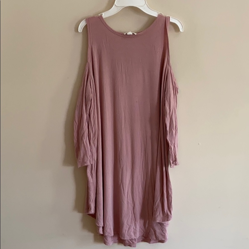 Cold-Shoulder tunic top